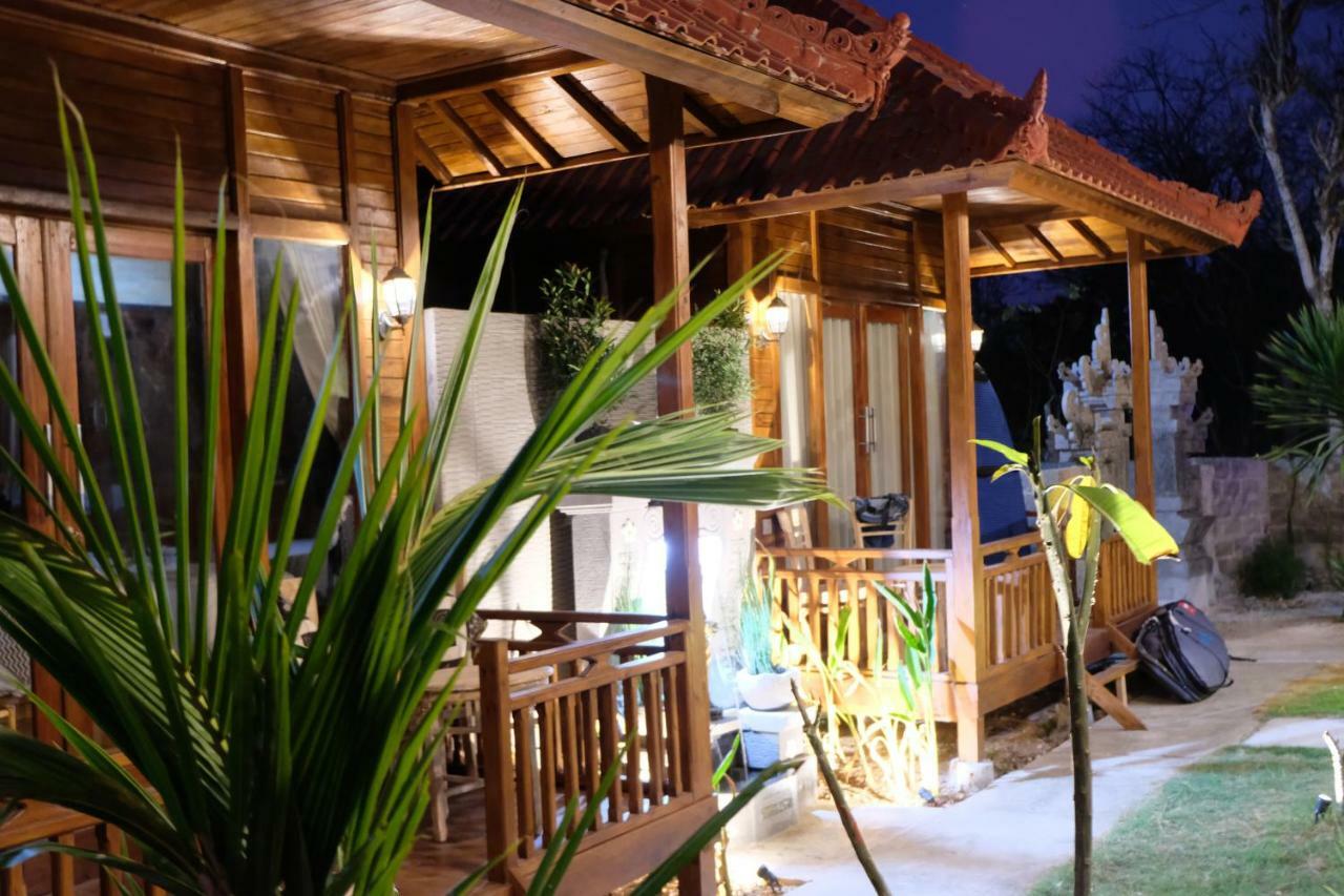 221 House Hotel Nusa Lembongan  Exterior photo